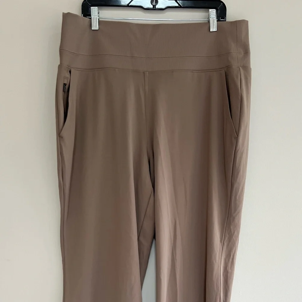 ATHLETA Venice Split Flare Pant in Rustic Beige Brown, size 1X
